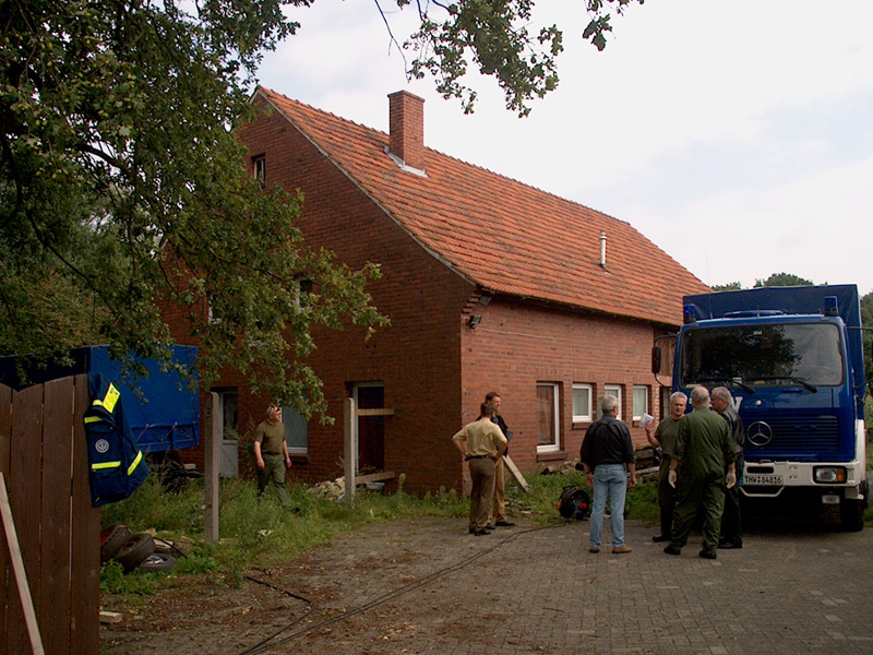 IM009242